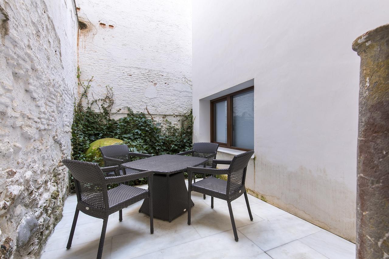 גרנדה Elvira Suites מראה חיצוני תמונה