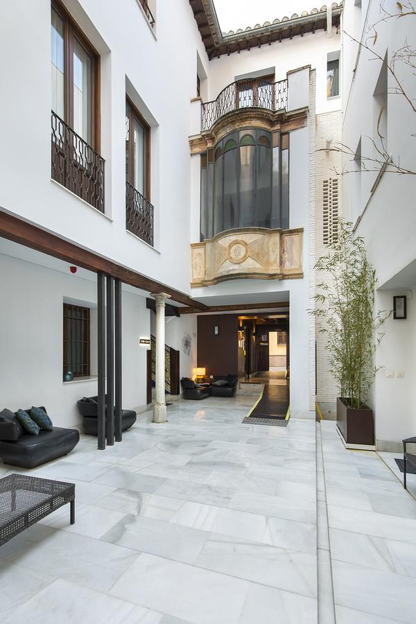 גרנדה Elvira Suites מראה חיצוני תמונה