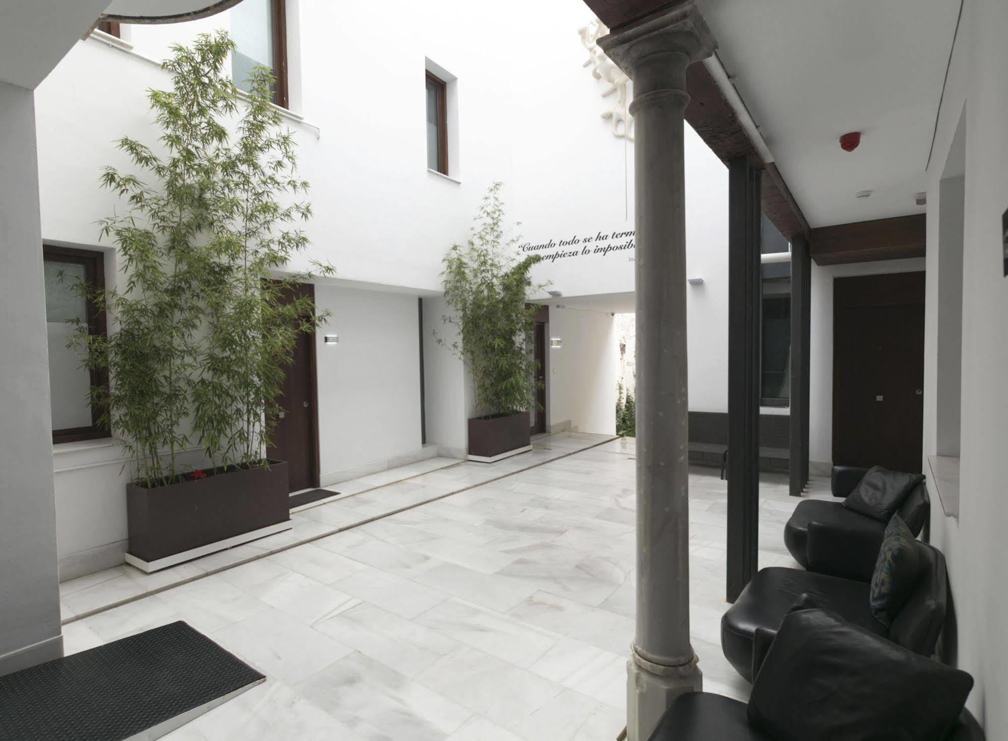 גרנדה Elvira Suites מראה חיצוני תמונה
